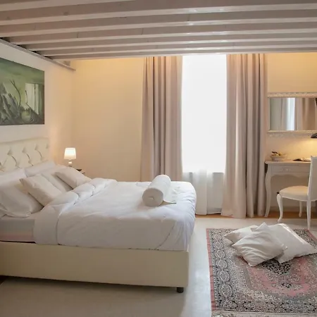 Cornaro Tourist Hotel *